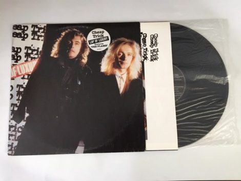 CHEAP TRICK LAP OF LUXURY