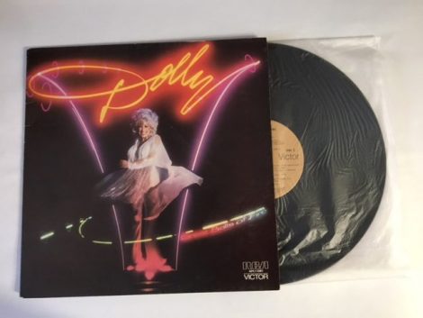 DOLLY PARTON DOLLY
