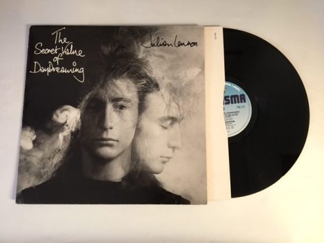 JULIAN LENNON THE SECRET VALUE OF DAYDREAMIMG