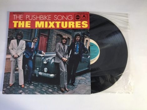 THE MIXTURES THE PUSHBIKE SONG