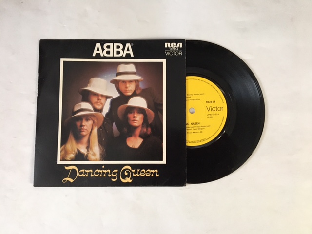 ABBA - DANCING QUEEN / THAT'S ME