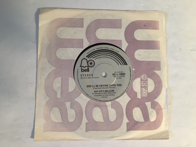 BAY CITY ROLLERS - GIVE A LITTLE LOVE / SHE'LL BE CRYING OVER YOU