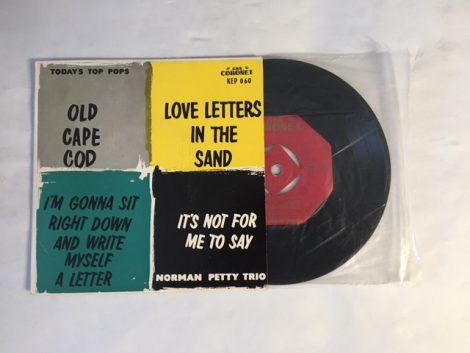 NORMAN PETTY TRIO TODAY’S TOP POPS (EP)