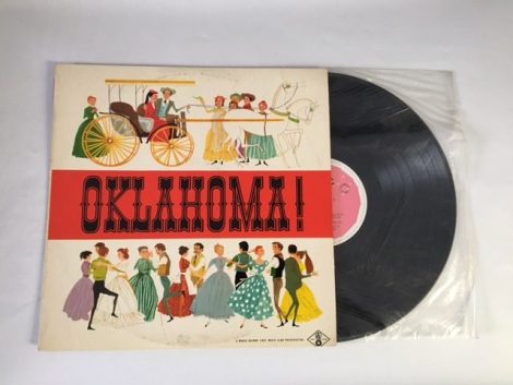 OKLAHOMMA !