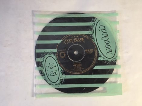 PAT BOONE (WELCOME) NEW LOVERS WORDS