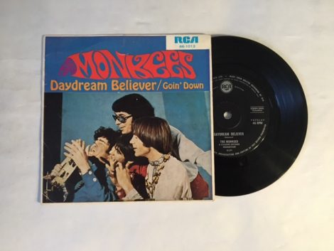 THE MONKEES DAYDREAM BELIEVER GOIN’ DOWN